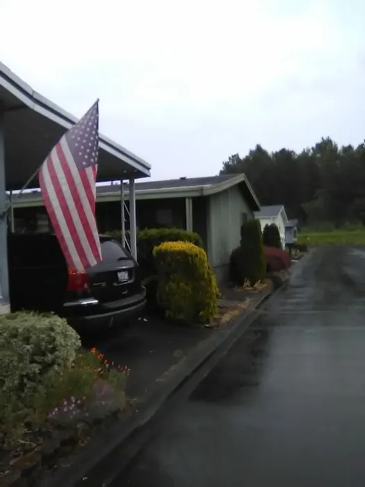 River Mobile Estates Picture 4