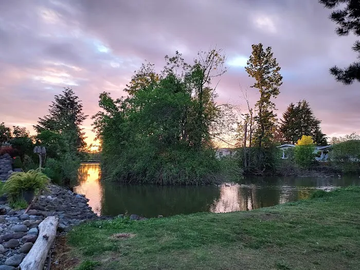 River Mobile Estates Picture 9