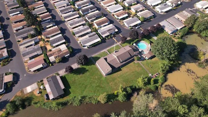 River Mobile Estates Picture 1