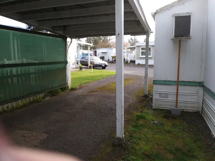 Idle Wheels Manufactured Housing Community Picture 8