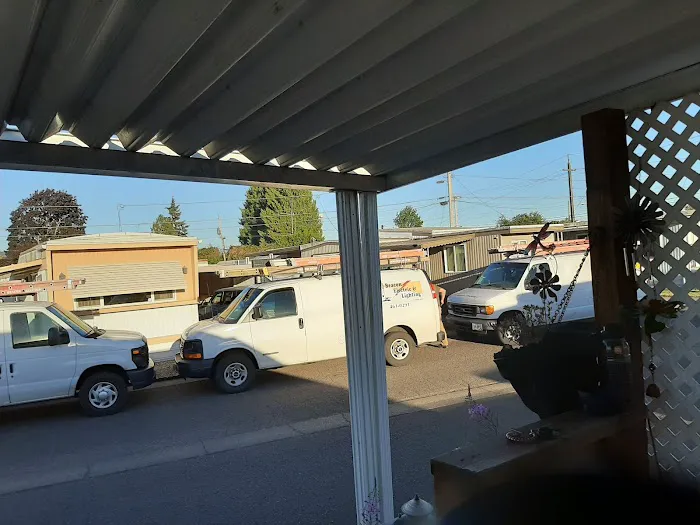 Lee's Mobile Home Park Picture 1