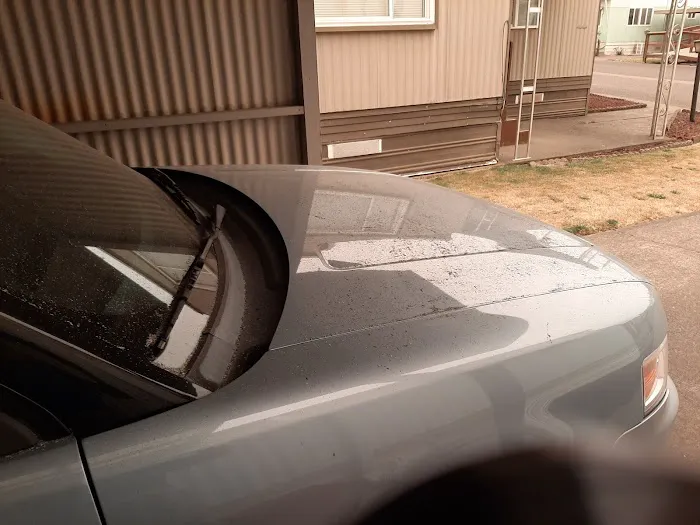 Lee's Mobile Home Park Picture 2