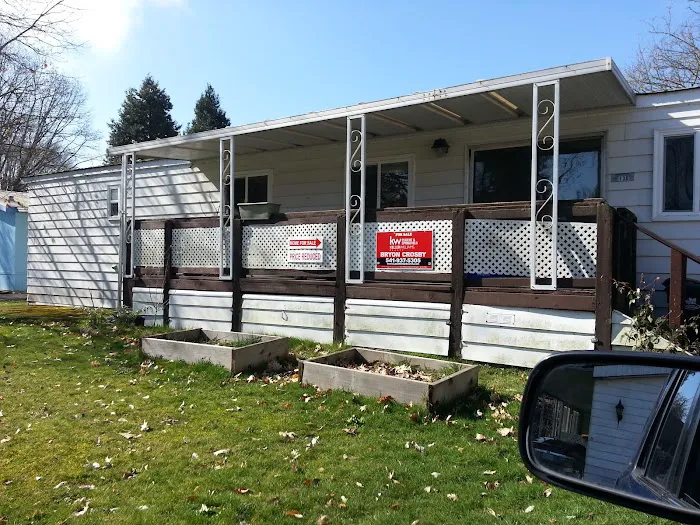 Falcon Wood Village Picture 10