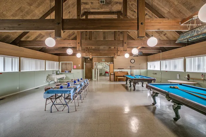 Chalet Village Picture 5