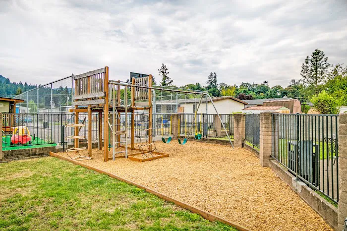 Granada Estates Picture 10