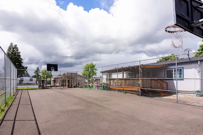 Granada Estates Picture 2