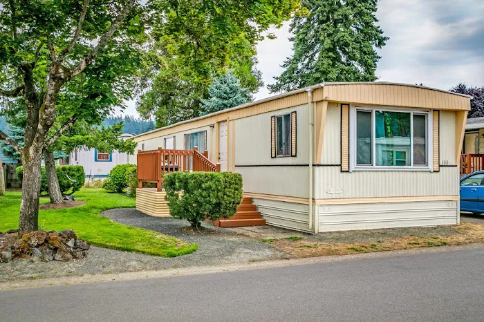 Granada Estates Picture 3