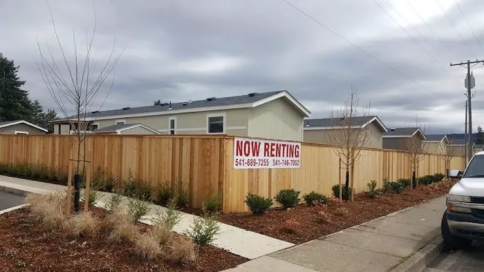 Parklane Manufactured Home Park Picture 5