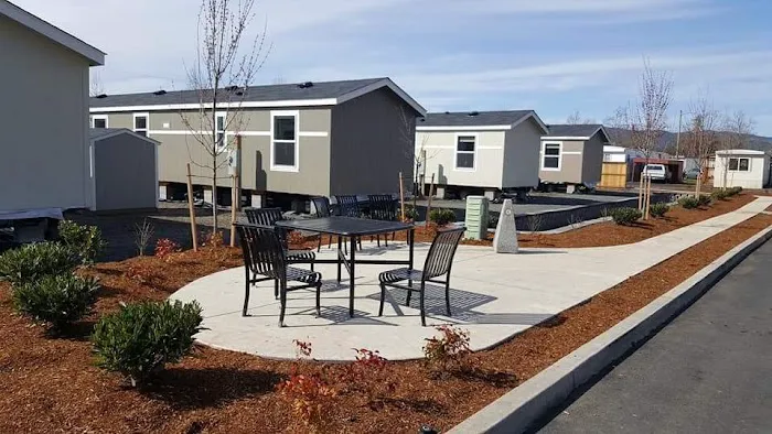 Parklane Manufactured Home Park Picture 7