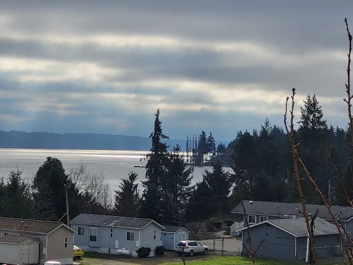 Allynview RV & Mobile Park Picture 2