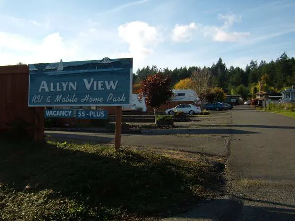 Allynview RV & Mobile Park Picture 8