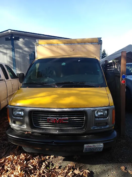 Camelot Square Picture 10