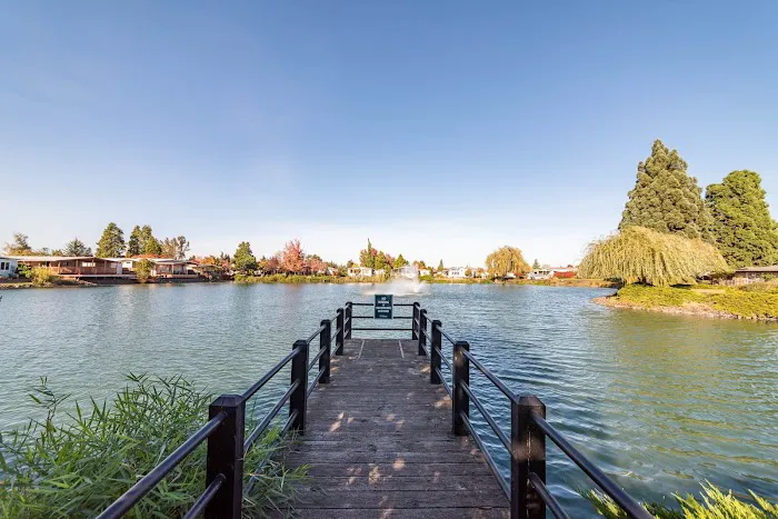 Lakewood Vista, 55+ Lifestyle Manufactured Home Community Picture 1