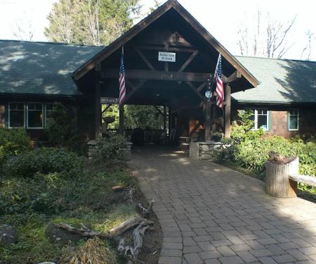 Holiday Farm RV Resort