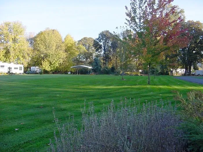 Deerwood RV Park Picture 3