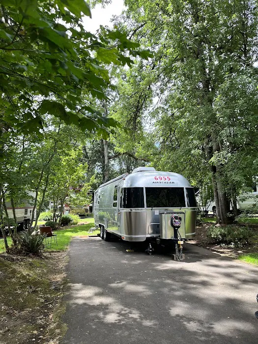 Deerwood RV Park Picture 9