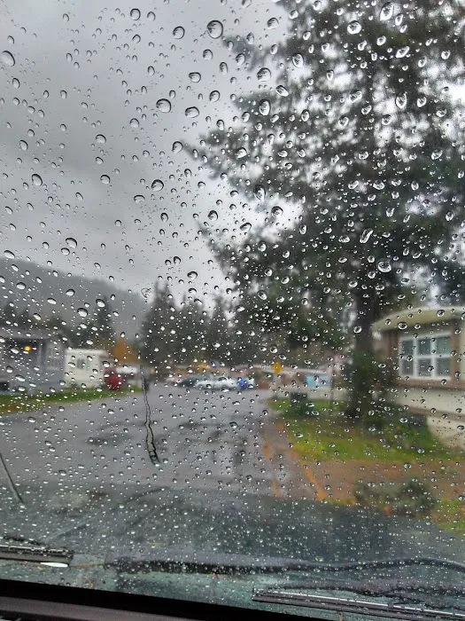 Riverwood Mobile Home Park Picture 18