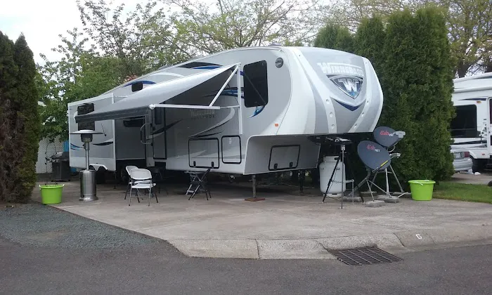 Creswell Court Residential Community Picture 5