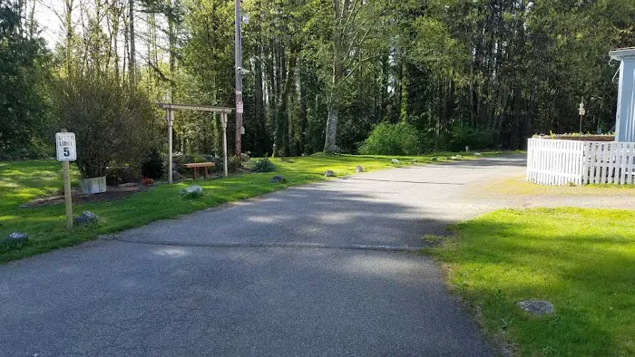 Heritage Mobile Home Park Picture 6