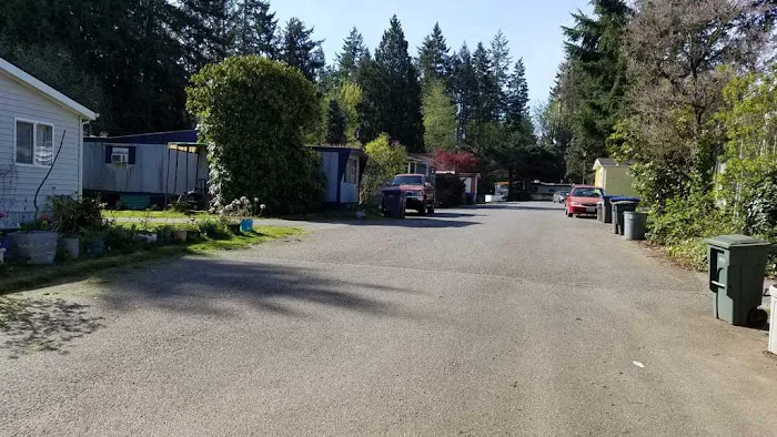 Heritage Mobile Home Park Picture 4