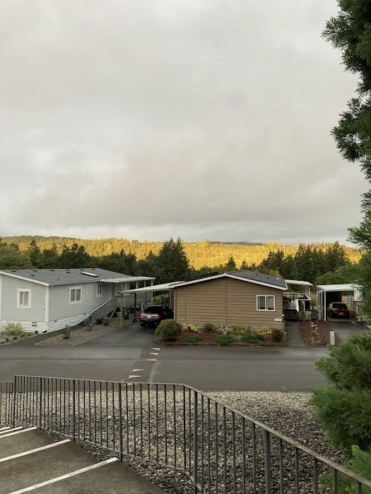 Kitsap Lake Mobile Home Park Picture 10