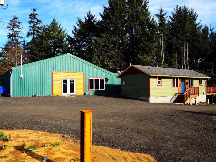 Tiny Tranquility | Tiny House & Vintage RV Park Picture 9