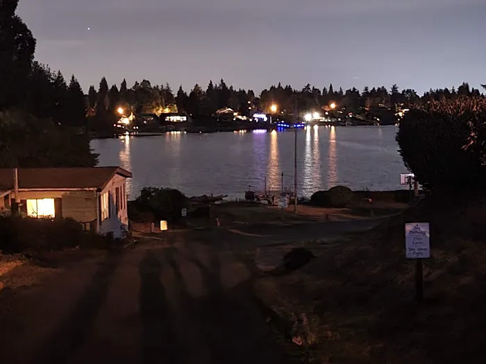 Angle Lake RV Park Picture 2