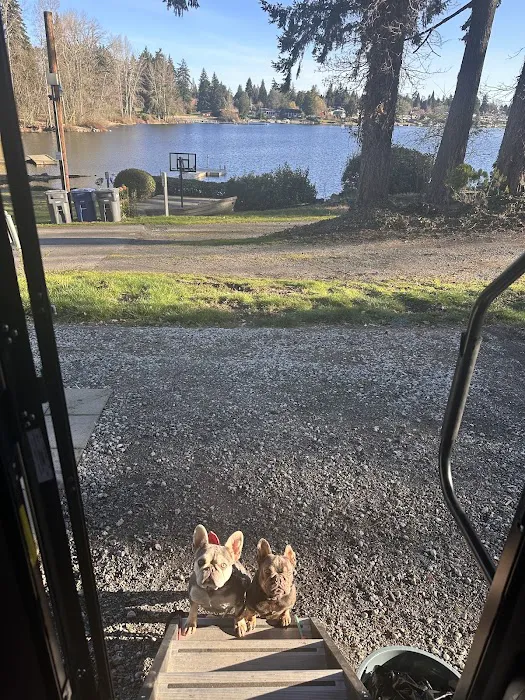 Angle Lake RV Park Picture 10