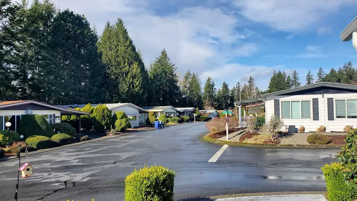 Leisure Estates Mobile Home Park Picture 7