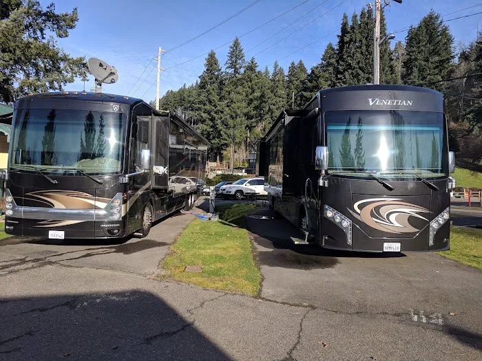Issaquah Village RV Park Picture 8
