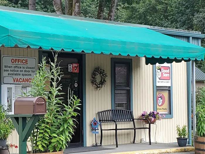 Issaquah Village RV Park Picture 9