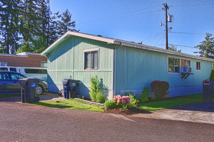 Country Living MHC Picture 8