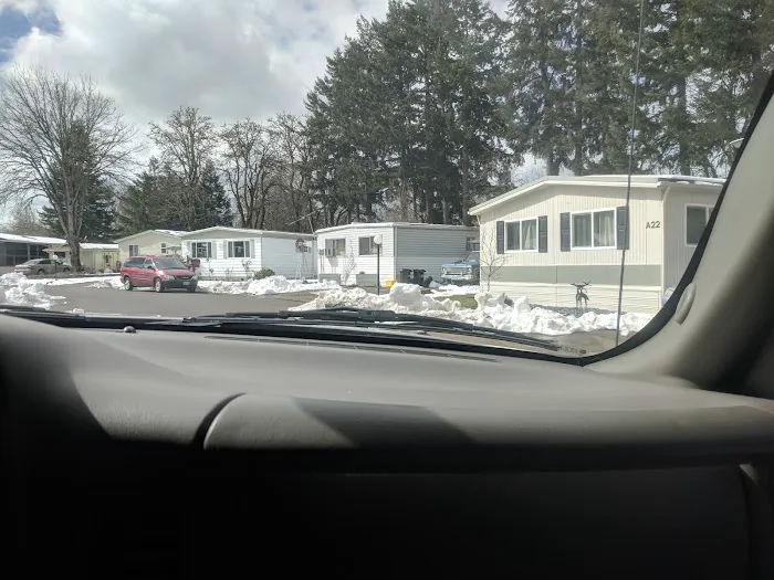 Riverstone Mobile Home Park Picture 10