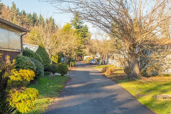 Camelot Estates Picture 2