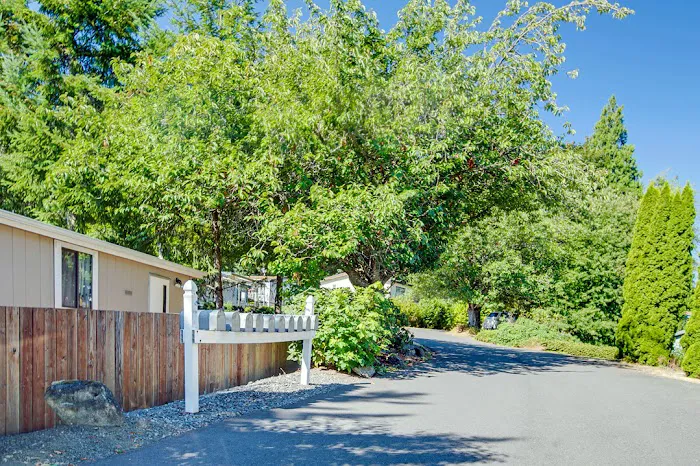 Camelot Estates Picture 8