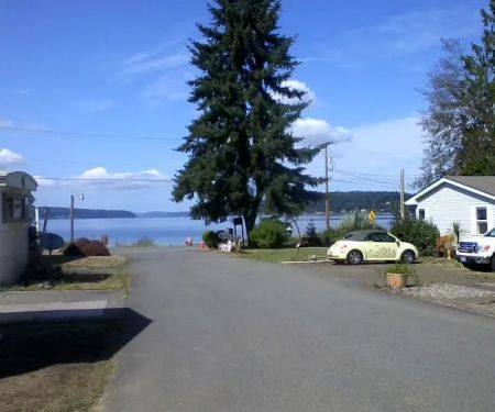 Snug Harbor Mobile Home Park