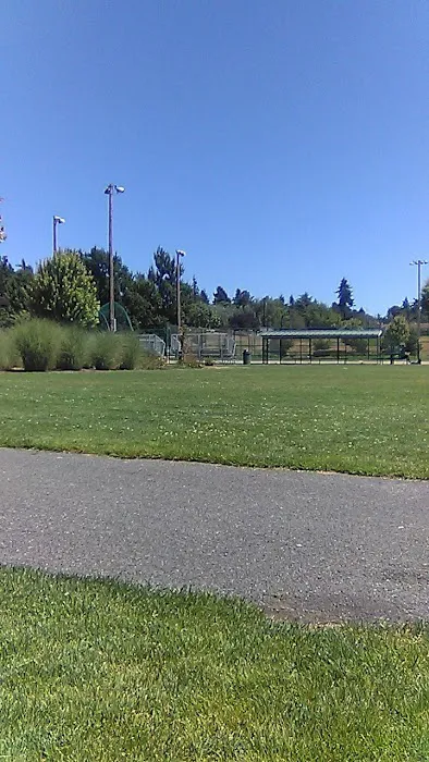 Madrona Ridge Mobile Home Park Picture 7