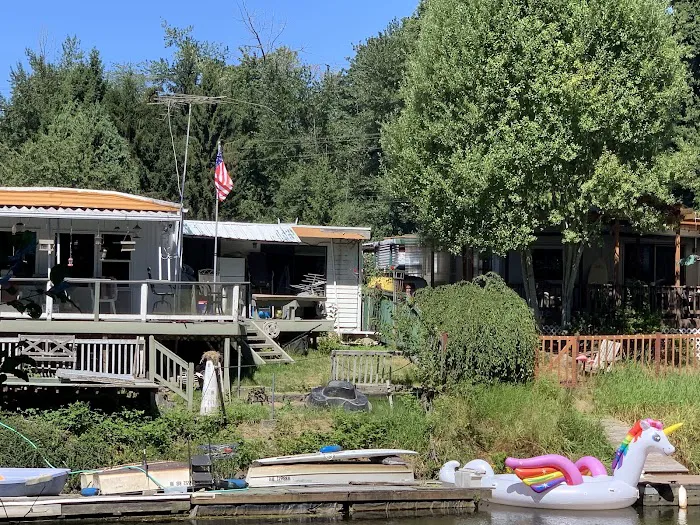 Lazy Wheels Mobile Park Picture 10