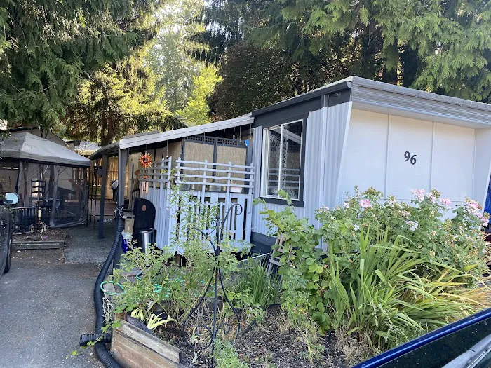 Lazy Wheels Mobile Park Picture 5