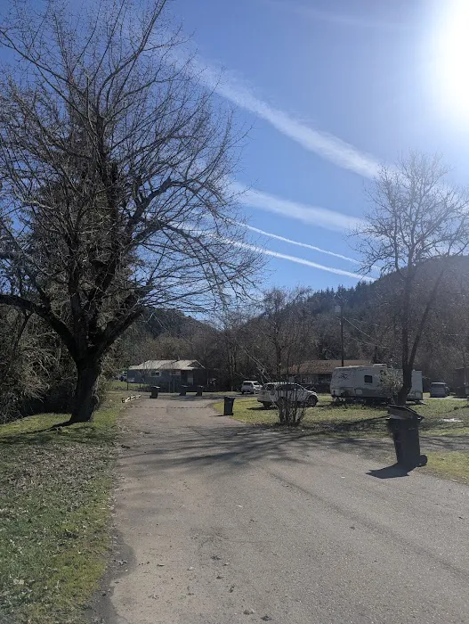 Creekside Mobile Home & RV Park Picture 1