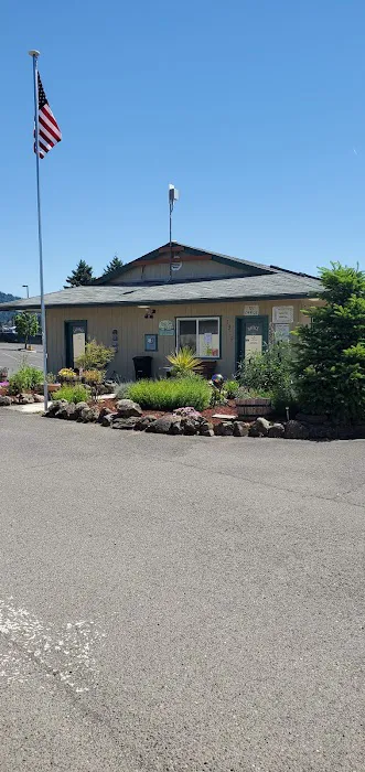 Umpqua Golf & RV Park Picture 4