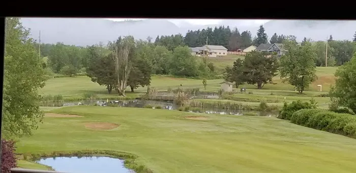 Umpqua Golf & RV Park Picture 3