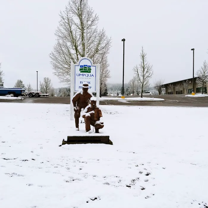 Umpqua Golf & RV Park Picture 1