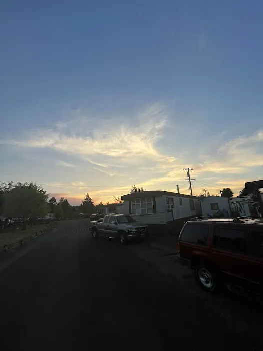 Sutherlin Estates Picture 4