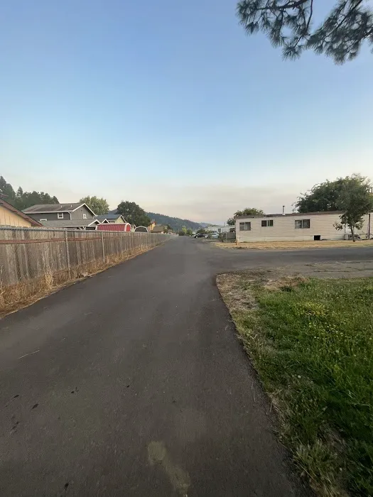 Sutherlin Estates Picture 2