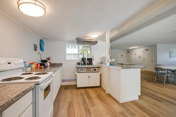 Country Club Estates Picture 7