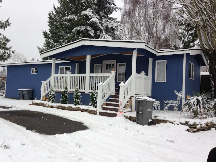 Martha Lake Mobile Manor Picture 2