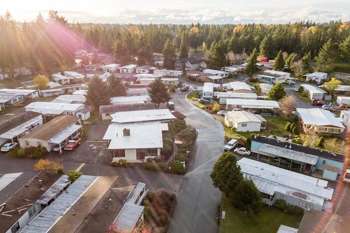 Silver Shores Mobile Home Park Picture 1