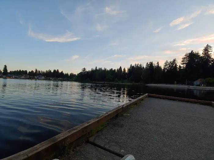 Silver Shores Mobile Home Park Picture 7