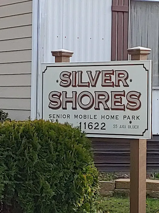 Silver Shores Mobile Home Park Picture 4